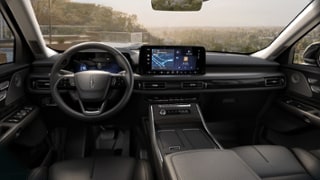 2026 Lincoln Lincoln Aviator Internal Image 2